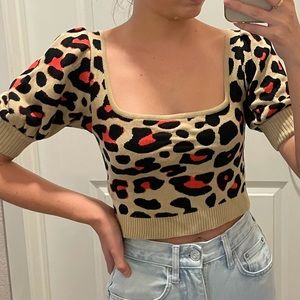 Knit square neck puff sleeve leopard print top